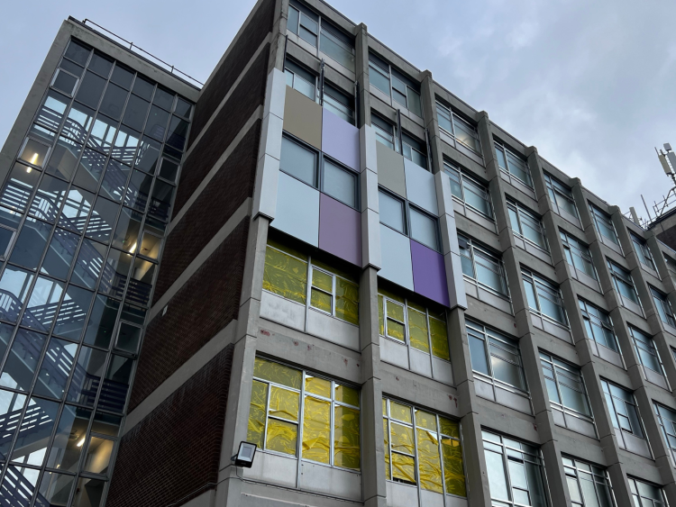 Cladding and triple glazed windows being installed at the Women's Hospital