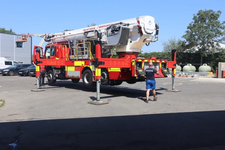 Royal Berkshire Fire and Rescue Service fire truck
